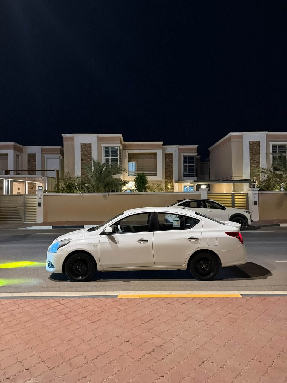 نيسان سني هندي 
مديل2022
رقم اربيل باسم شركه 
ماشيه66
مكفوله ضربه صبغ تبديل بارد شوف العين
مكاني البصره
السعر100 وبيها مجال قليل
رقمي ***********
