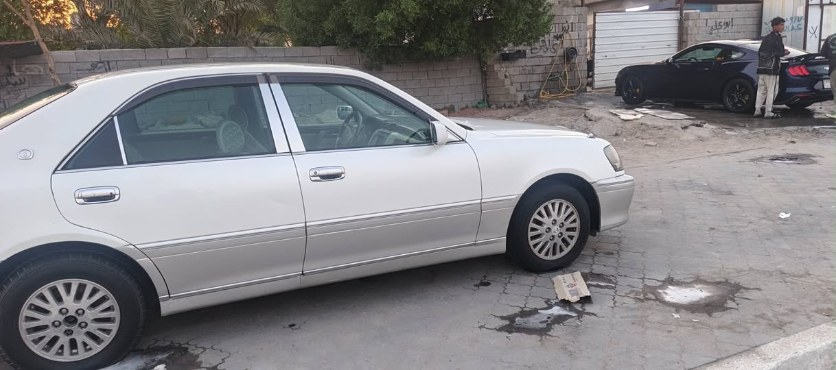 السلام عليكم جنون للبيع مكفولة من كل شيء علمن كصه قماره سنويته لل ٢٨السعر ٩٣العنوان البصرة رقم الهاتف ***********
