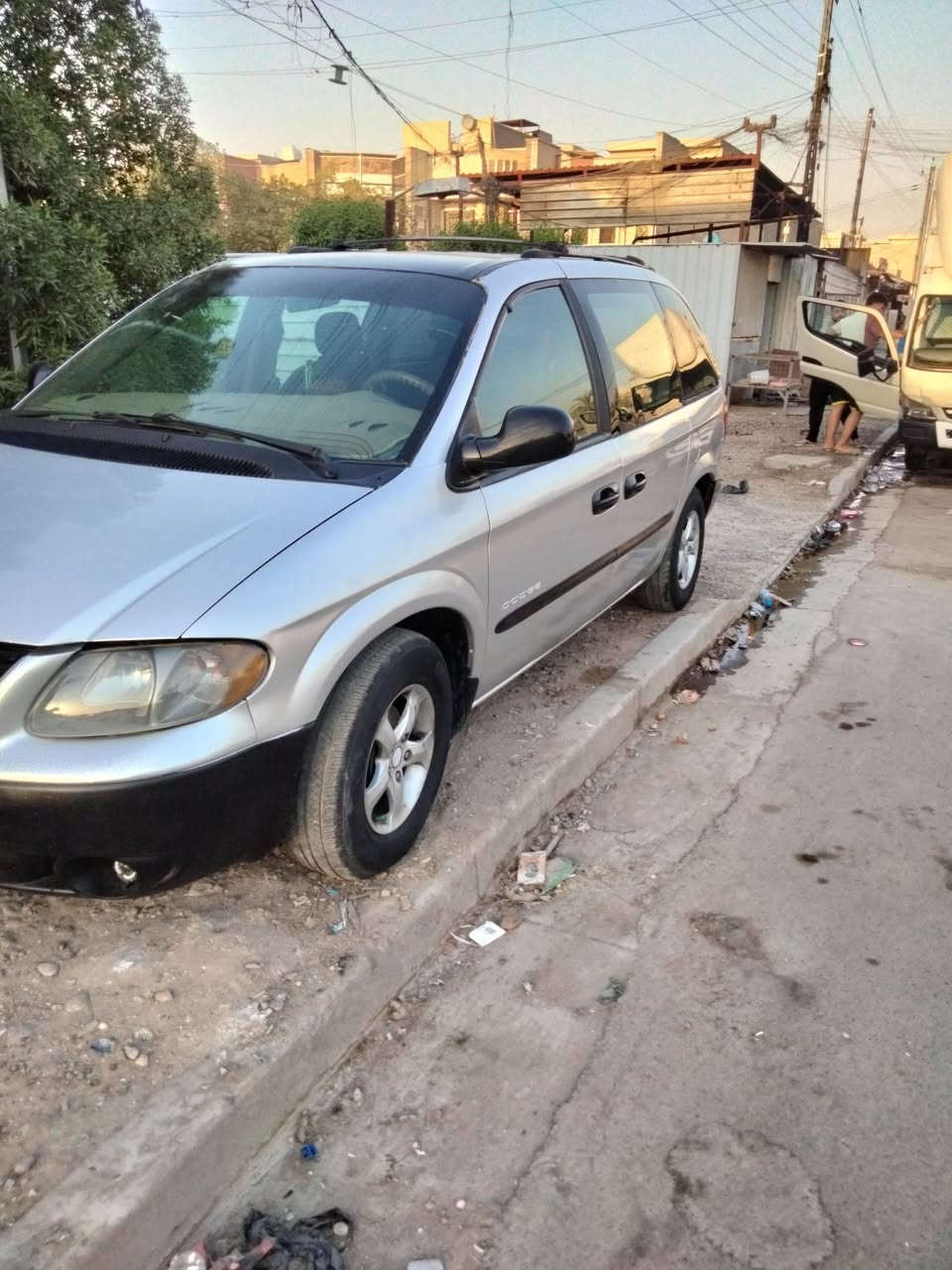 سلام عليكم من رخصة صاحب البيج
سيارة دوج سبعه راكب موديل 2001 مكينه وكير وتبريد تمام باتري جديد بأسمنه شرط التحويل السعر 57 ورقة العنوان بغداد الشعب شارع الجزائر رقم هاتف ***********
