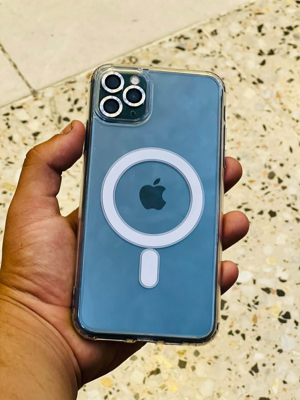 ايفون 11 برو ماكس • ٢٥٦ • بطاريه ٨٠
