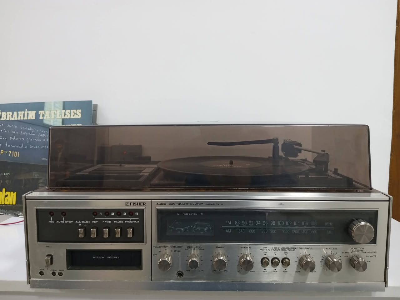 تحفه من اجهزه اليابانيه 
راديو مسجل إكرام كاترج 
فيشر انتاج اليابان 
موجات الجهاز FM AM
اناره 
دبل كيج 
سحب ممتاز 
بدون سماعات 
للاستفسار مراسلة الصفحه 
او الاتصال***********
