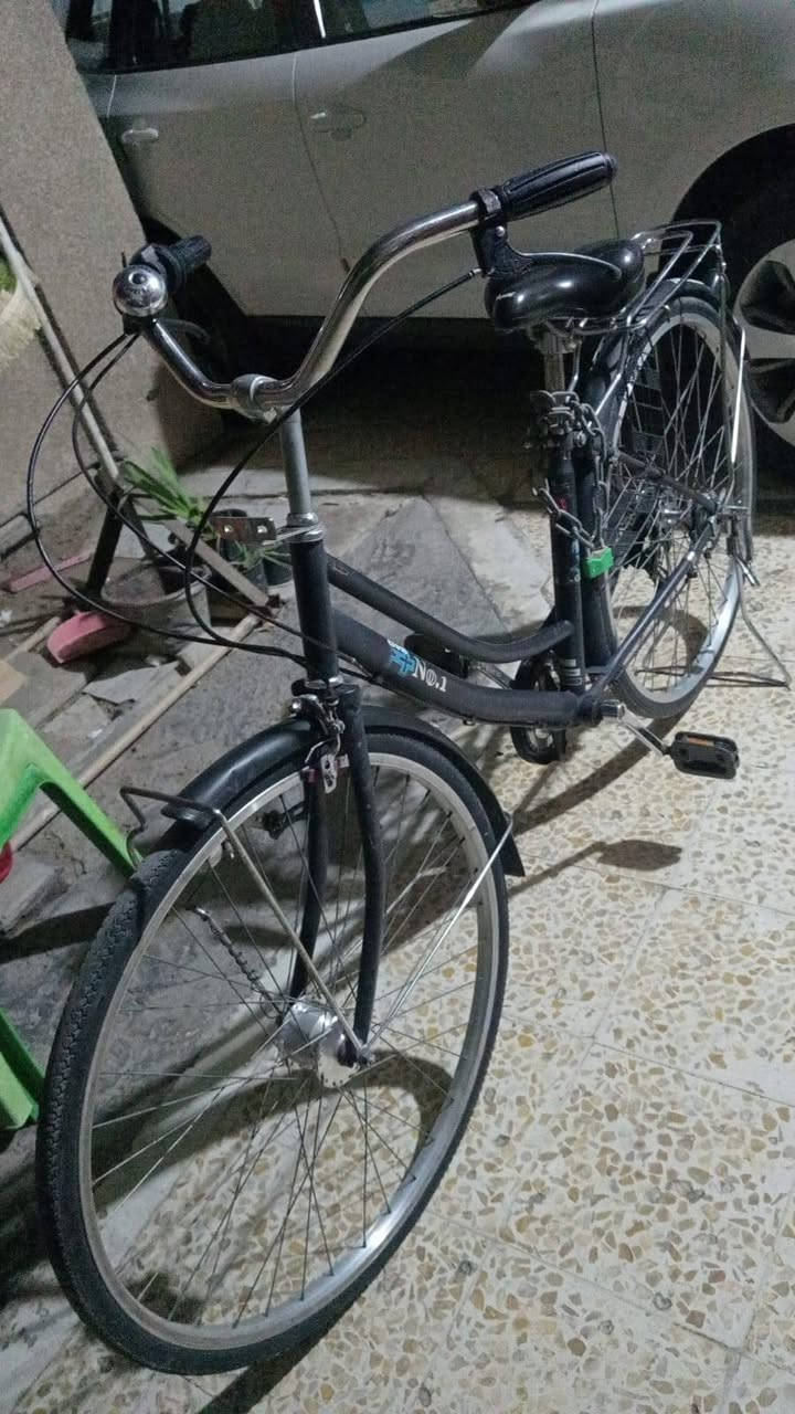 بايسكل للبيع ١٣٠ الف ياباني
حجم ٢٧ 
***********
