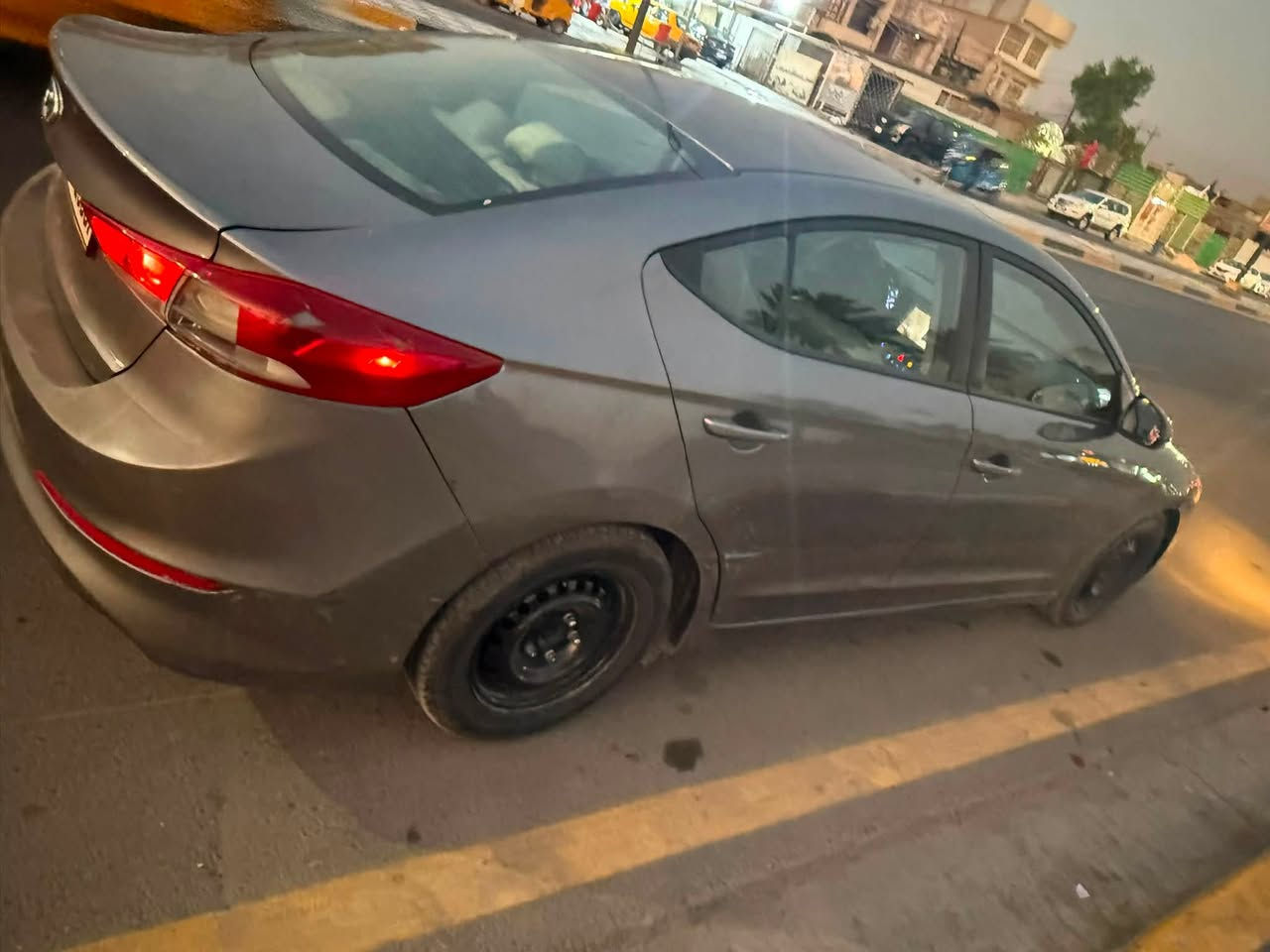 السلام عليكم النترا موديل 2018 مكينه 2000دوش ماش95 مكينه كير تبريد اي نقص ما بيه بسمي. بدون صبغ بس بارد. السعر 98 وبيه  شي بصيط مجال بغداد البلديات ***********
