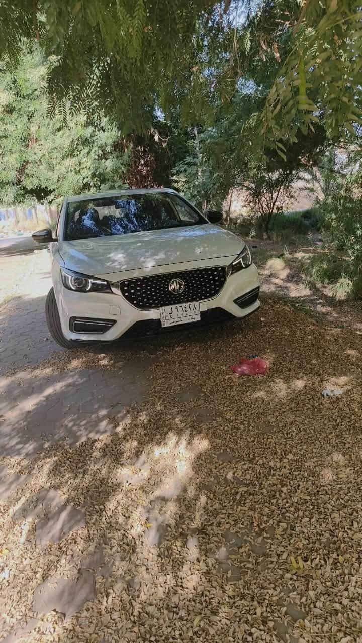 ام جي 2021 
محرك 1.5 Turbo
قير أوتوماتيك DCT دبل كلچ 7 سرعات شفتات ستيرن
تايرات 18 إنچ تبريد قطعتين وتدفئة شاشة وسطية
مثبت سرعة أزرار تحكم بالستيرن كاميرا خلفية
حساسات خلفية تشغيل زر
مقاعد مريحة
مرايات كهربائية وطي كهربائي
فتحة سقف LED أمامي وخل
DRL نهاري ABS + EBD
نظام ثبات إلكتروني
6 وسائد هوائية
حساسات ضغط التايرات
Bluetooth + USB
تحكم بالمناخ
فرامل إلكترونية + Auto Hold
تايرات جدد الصبغ 3 قطع
  المكان بغداد
الفحص مفتوح بأي مكان يختاره المشتري
سعر 95 وبي مجال
***********
