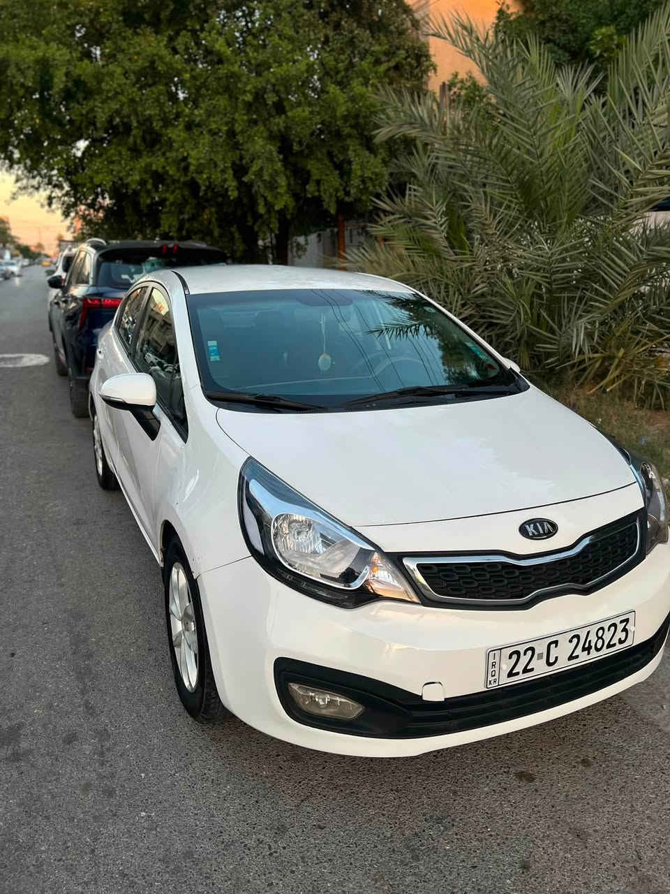 كيا ريو ٢٠١٣ خليجية 
محرك ١٤٠٠ 
تشتغل على البانزين العادي بدون دوانز طبيعي كلش

 نظام ايكو -شاشة-مري شفط- تحكمات ستيرن - تبريد تدفئة شغالة 

ماشية ٢٤٥ الف كيلو 

واتساب

***********

