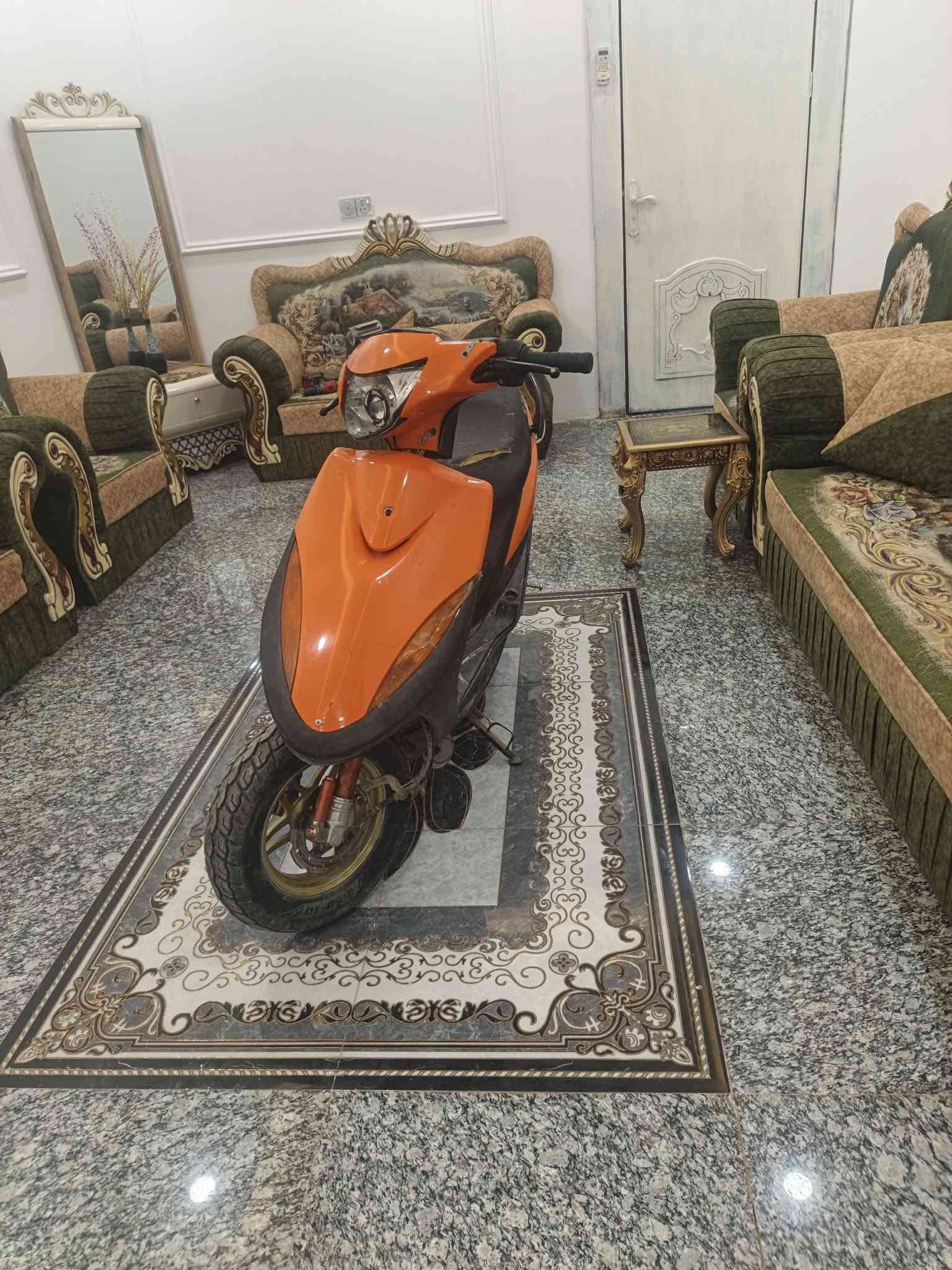 ماكس عدلة • FM • بيها مجال