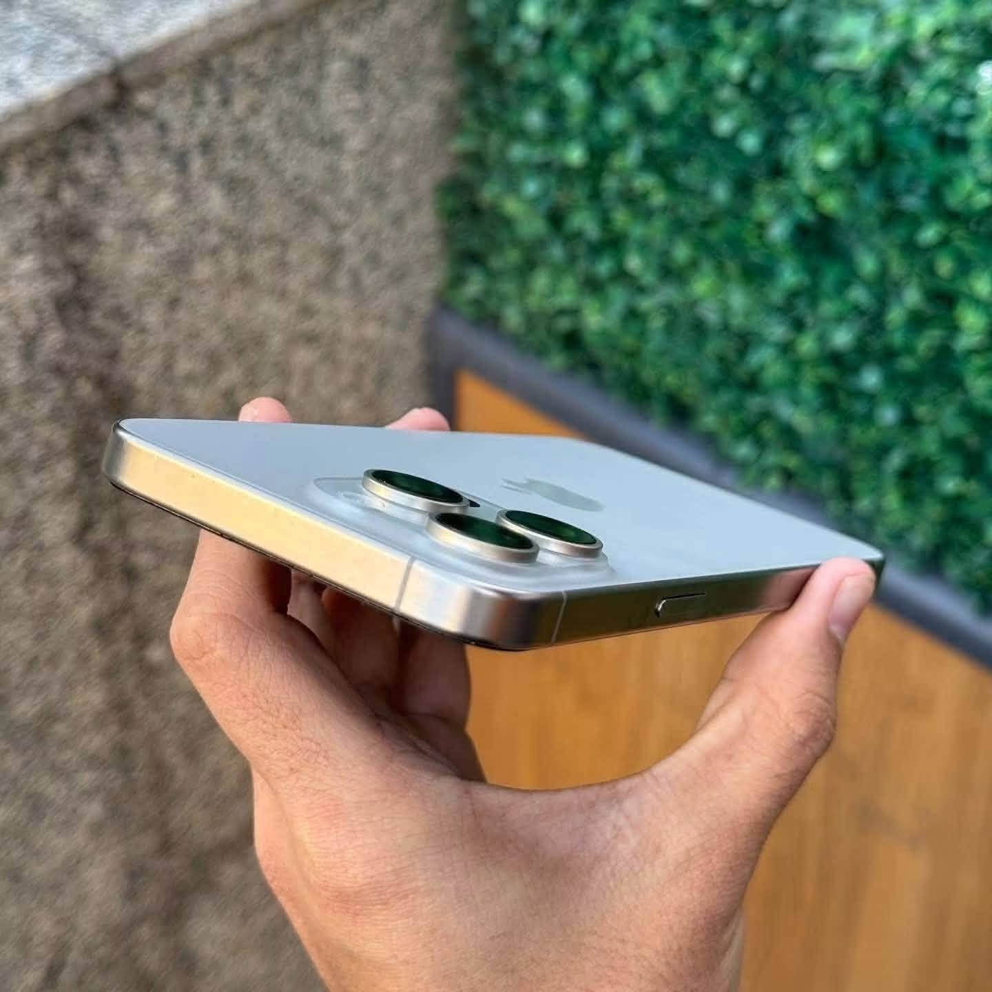 آيفون ١٥ برو ماكس • ٢٥٦ • تيتانيوم