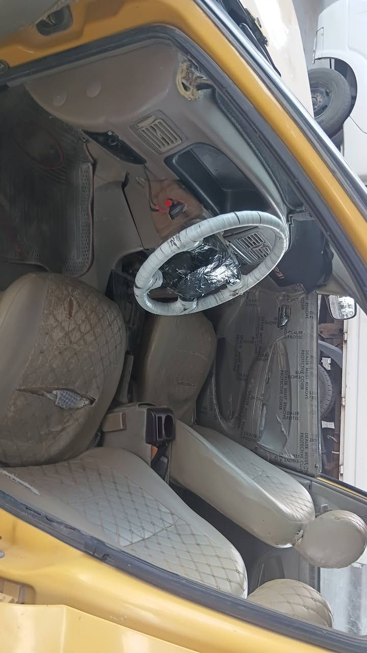 سلام عليكم شيري كوين فلين وتسعه سياره حلوه صدر ورا وكدام جديده مكينه وكير كفاله محورها كورله اتوماتيك تحويل مباشر السعر ٢٦ وبيها مجالي لشراي ***********
