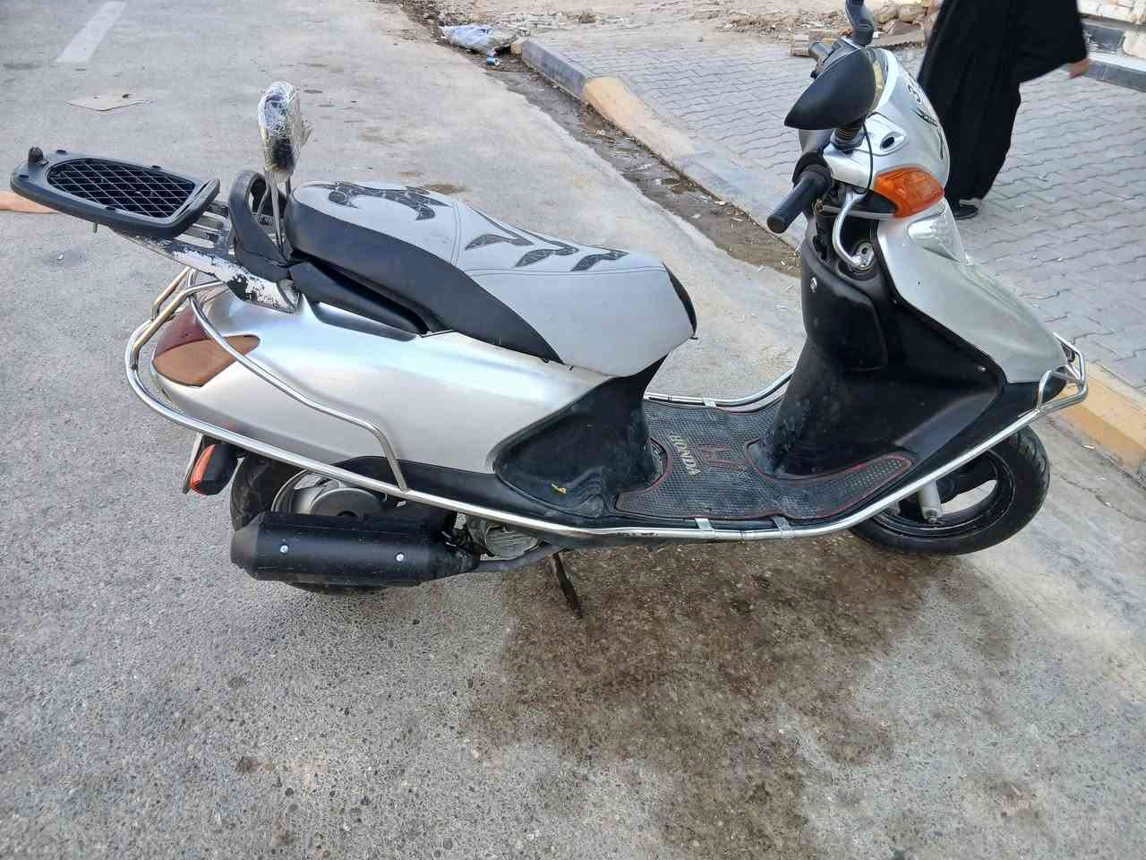 سلام عليكم سبيسي ياباني البيع العنوان الكوت السعر 600 لو بيها مجال ***********

