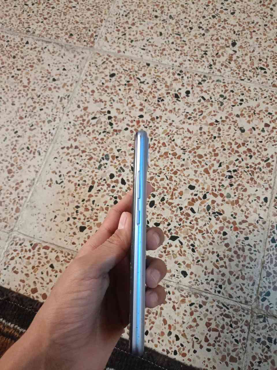 موبايل  realmy c25(ريلمي سي 25)
ذاكرة 64
رام 4
البطارية 6000
موبايل نضيف وشرط لامبدل بي شاشة ولا مفتوح
السعر 85 وبي مجال 
شراي اتصل ***********
