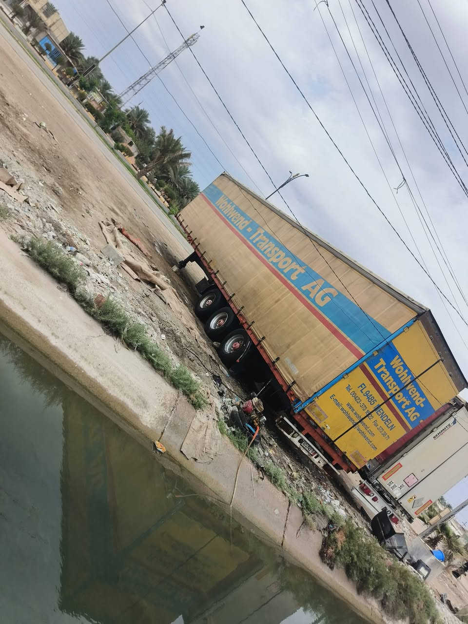 البيع مسرح نص جناب فافون 80  ارضيه بليت مطبخ صناديك قاعده سبيرات كامله مكمله كفاله العربانه هوه بريك كهربايات كله جاهز سعر 58 وبيه مجال مكان كربلاء 
***********
