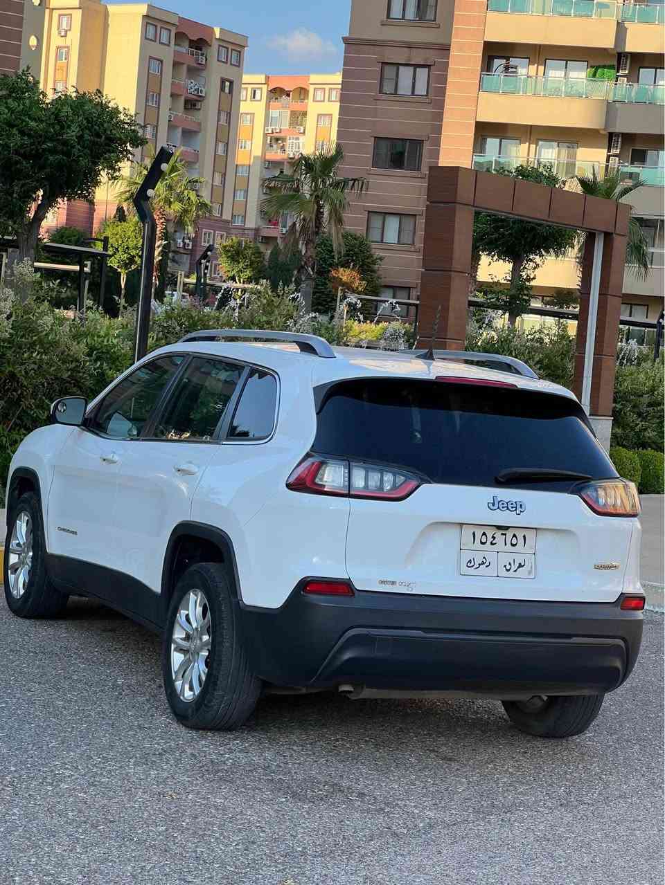 جيب شيروكي ٢٠١٩
Korek ( whatsapp ) ***********  
مواصفات :-
* ٤ پستن. 
* بريك به سمه .
* گيچ  ئه لكتروني.
* تحديد سرعه.
* ئه وتو  پارك.
* مكينه  ٢.٤
* لايد  ليد.
* گير توماتيك و عادي.
* دژه  خشان.
* ئه ي بي ئيس.
 
:- تێبيني : سبوخ  ئيك پارجه ( جه مه لخ ) دگه ل بوصته ك بولندي  .
:- ٧٠ مايلا  يا چوي.
 :- ئيرباگ  نه  فه بينه  و داخلي نه گرتيه .
:- سعر ١٤٠ وه ره قه و مجال .
موبايل *********** دهوك, العراق
