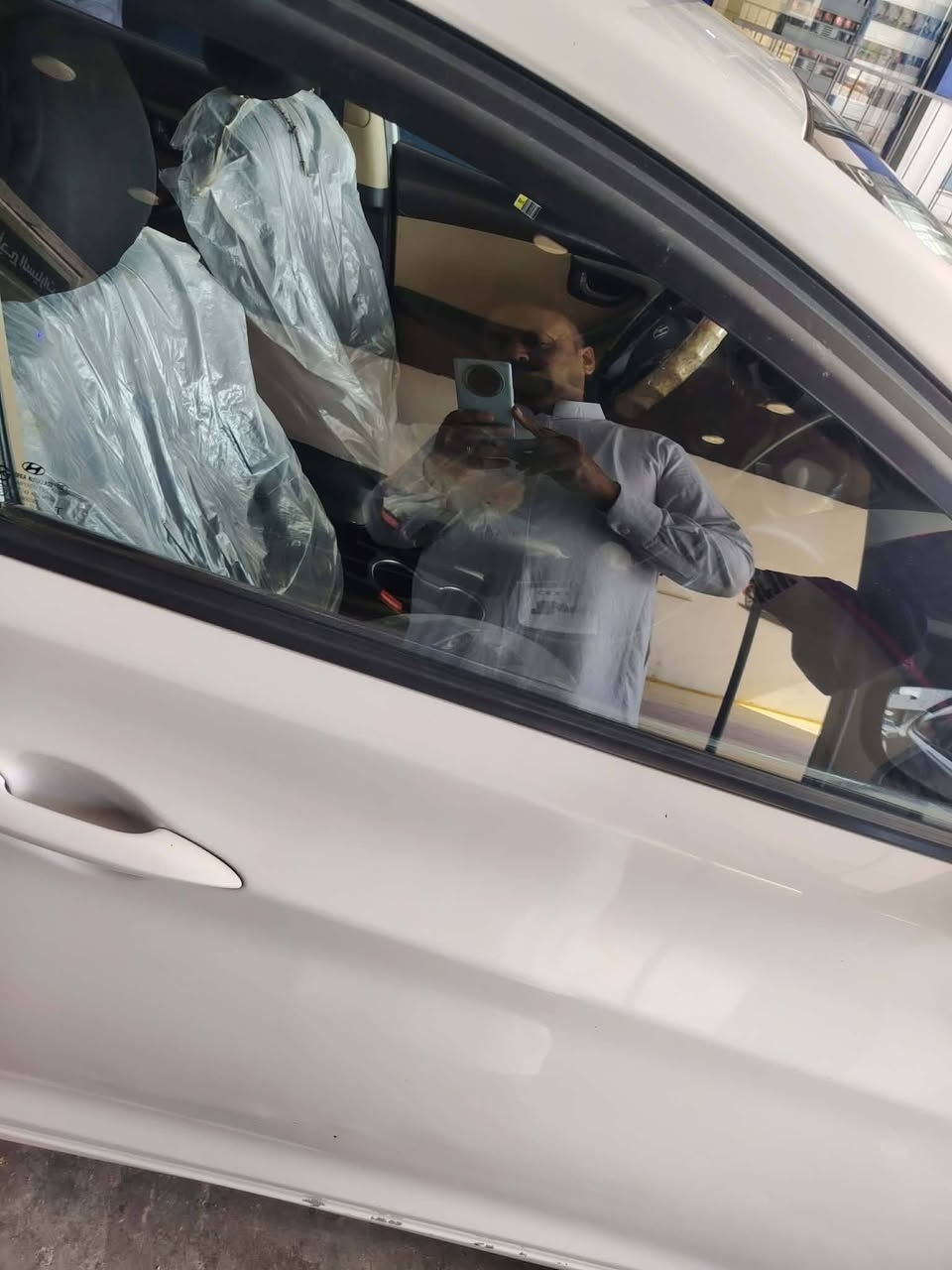 النترا بيضاء اللون مضلع كوري ورقم دولي انكليزي
الضرر فقط الجامرلغ بي صبغ
السعر بدفتر و١٥ورقة
الشراي يتصل على هذا الرقم والموشراي لا يتصل***********
