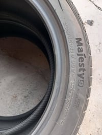 235/45/19 • كومهو • أصلي