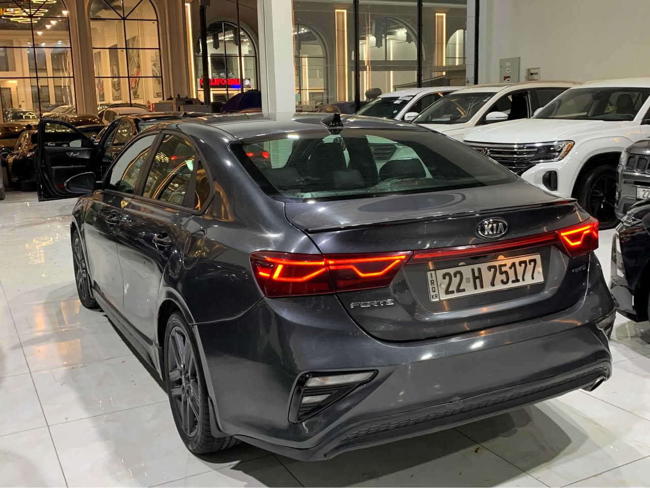 kiaفورتي
موديل2020
موصفات فول  فول 
حادث جاملغ صبخ باب ته بديل شريكه
بدون داوخل بدون ايبراك 
سعر132$
📞***********
عنوان اربيل شارع١٠٠ Singapore
