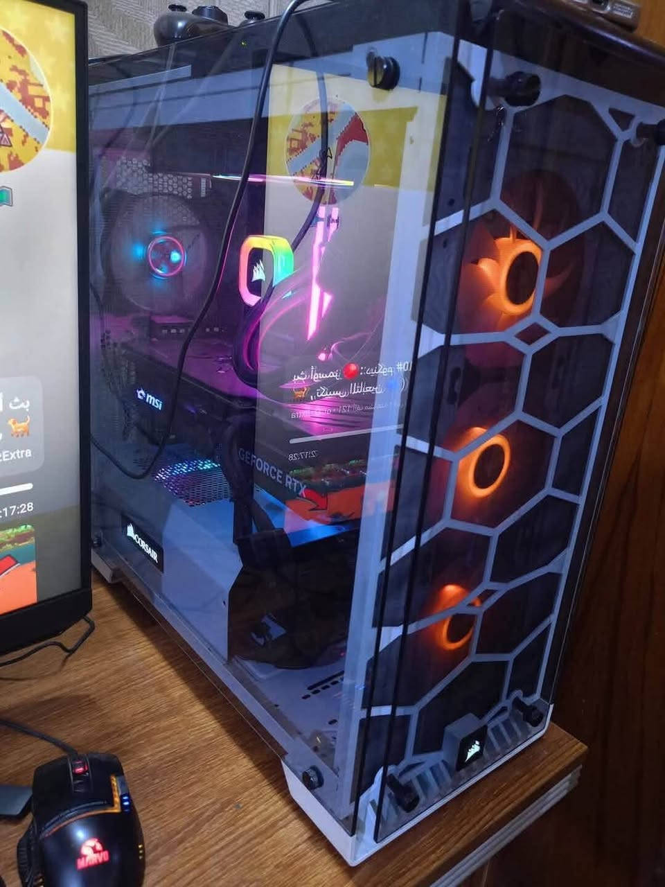 السلام عليكم، حاسبة كيمنك للبيع

المواصفات 
معالج: I5 13400f
مذربورد:  gigabyte Z790 Aorus Elite AX
رام: 2x16 ddr5 5200 kingston fury RGB
بورسبلاي: thermaltake 1200w platinum RGB
تبريد ماي: corsair 240mm h100i RGB
كيس: corsair 570x RGB
كرت شاشة: RTX 3080 10GB msi gaming trio Z 
تخزين: ADATA sx900 ssd 512gb + samsung 960 evo m.2 250gb + samsung 960 pro 512gb m.2

الحاسبة مستخدمة اقل من 3 اشهر بعدها نضيفة وتقريبا كل الكراتين موجودة
الحرارة مالتها متعبر ال 75 الحسابة باردة
رجاءً القطع كلهن براندات ومن اعلى الفئات كل القطع بيهن RGB
مكاني بابل او بغداد تجي تفصح شكد متريد 

مع يوبي اس اونلاين من شركة The rock 2kv بطاريات جديدة يشغلها من 40-70د وباعلى ضغط 10-15د وبي نظام كتم الصوت وغيرها. سعرة 200 الف ابيعة وحدة او وية التجميعة

سعر التجميعة مليونين
السعر قفل رجاء انتبه على البراندات والفئات  والحاسبة اخت الجديدة
رقم: ***********
