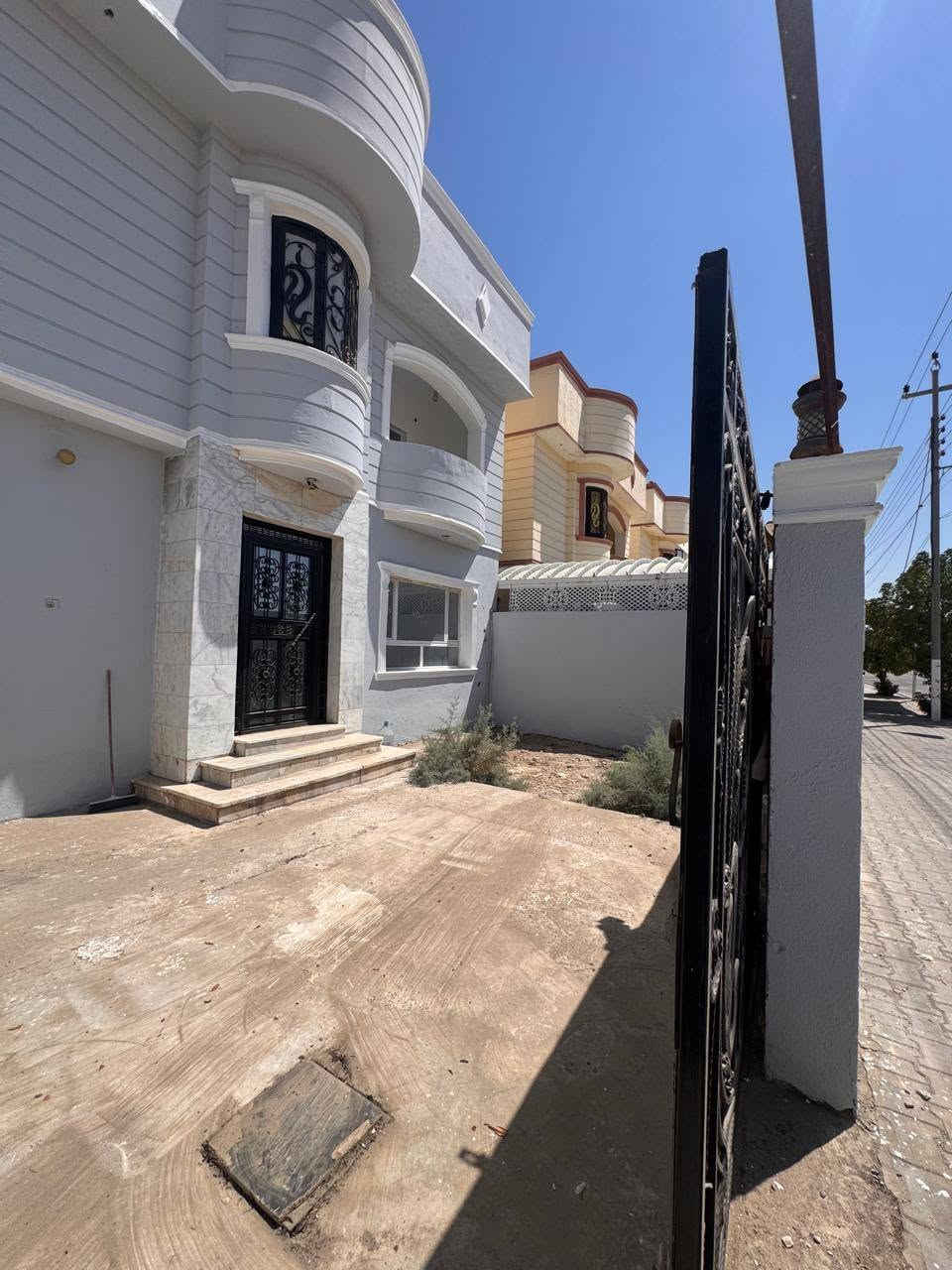 بيت طابقين • ٢٠٠م • مدينة الأندلس