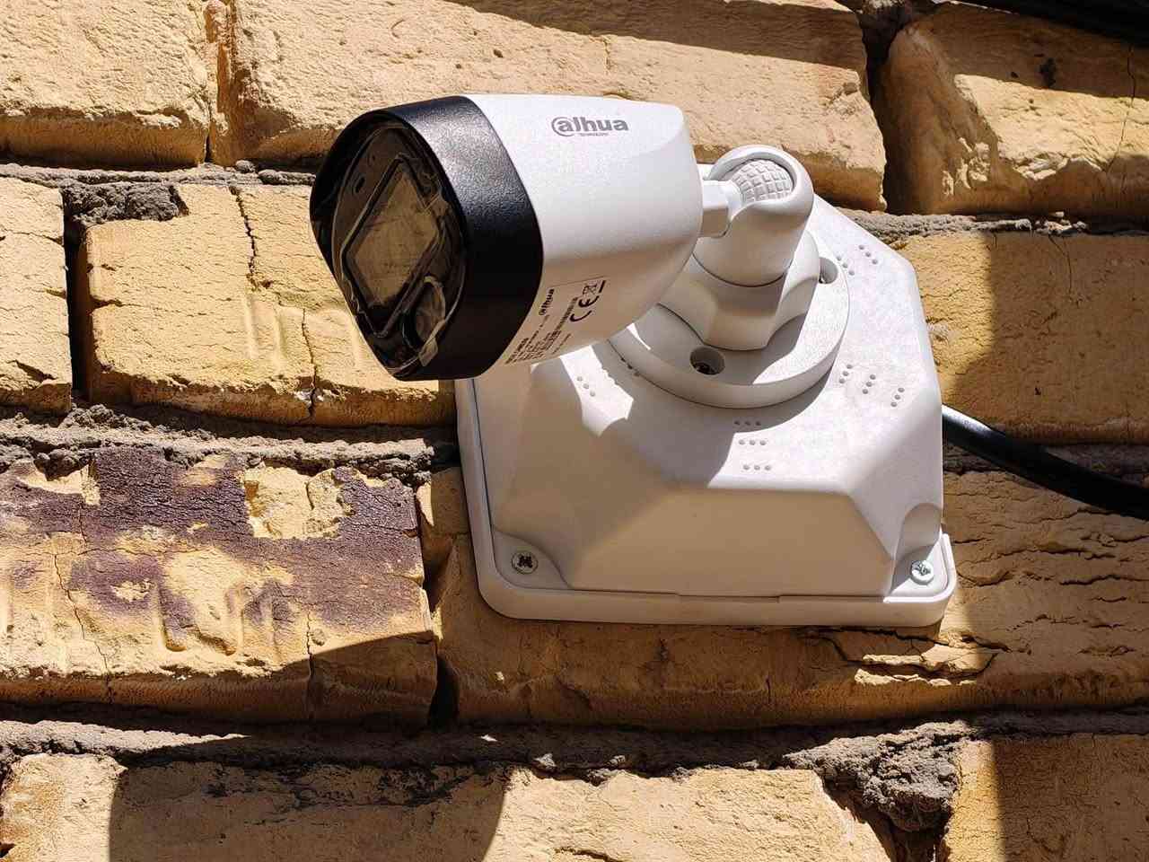 📹🔒 فني تنصيب وتركيب كاميرات المراقبة في كركوك 🔒📹

هل تحتاج إلى حماية ومراقبة بيتك، محلك أو مكتبك؟
نوفر لك خدمات تركيب وبرمجة كاميرات المراقبة باحترافية ودقة.

✅ تنصيب وتركيب الكاميرات
✅ برمجة وضبط أجهزة DVR / NVR
✅ ربط الكاميرات بالموبايل 📱
✅ صيانة وإصلاح الأعطال
✅ فحص وضبط جودة الصورة والرؤية الليلية
✅ خدمات للمنازل والمحلات والشركات

📍 المحافظة: كركوك
👨‍🔧 الفني: محمد العزاوي
📞 للحجز والاستفسار: ***********

🔐 أمانك وممتلكاتك… تحت المراقبة دائماً 🔐
