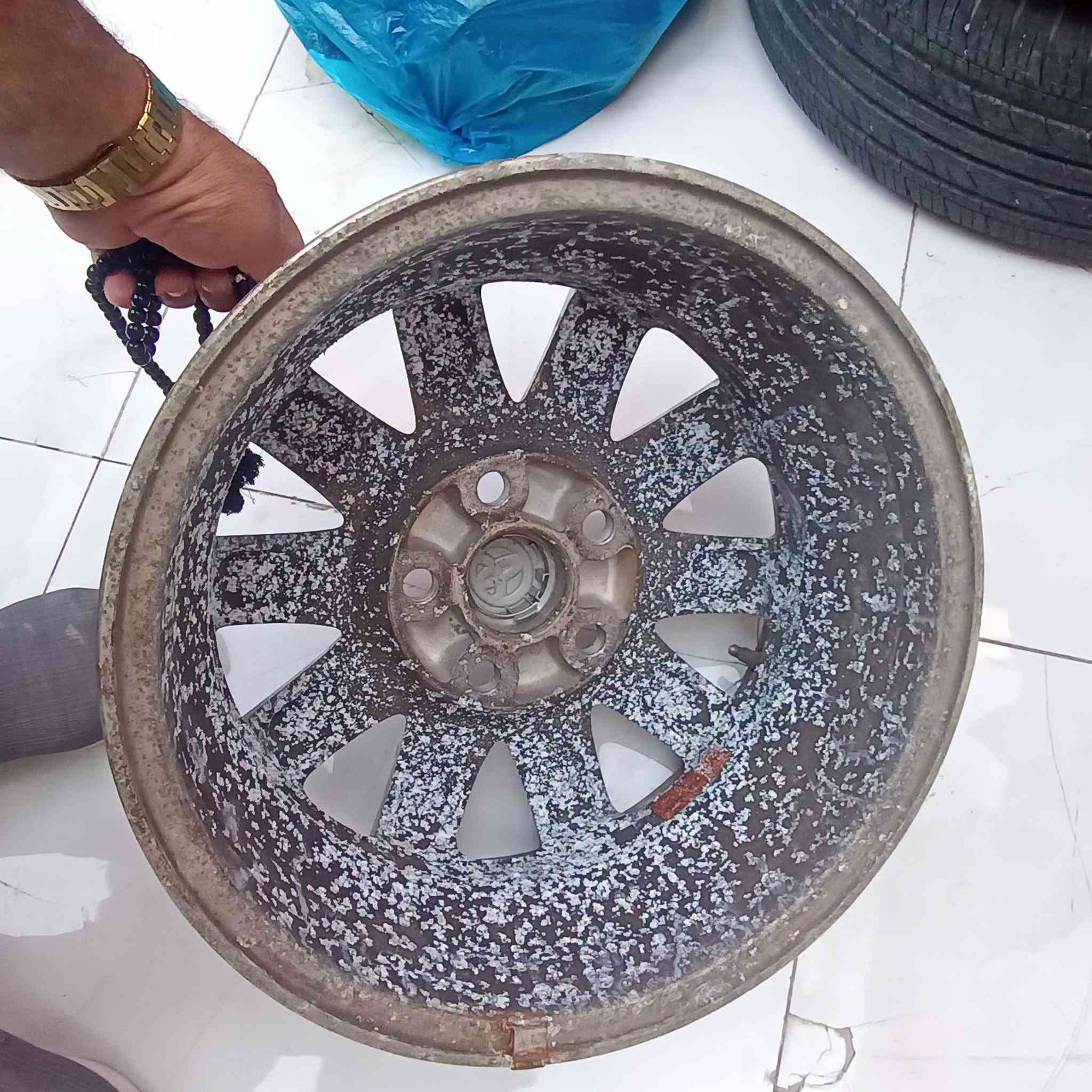 ويل كب كامري تك واحد فقط 35الف *********** العنوان بصرة يوجدتوصيل شكرا لادارةالكروب
