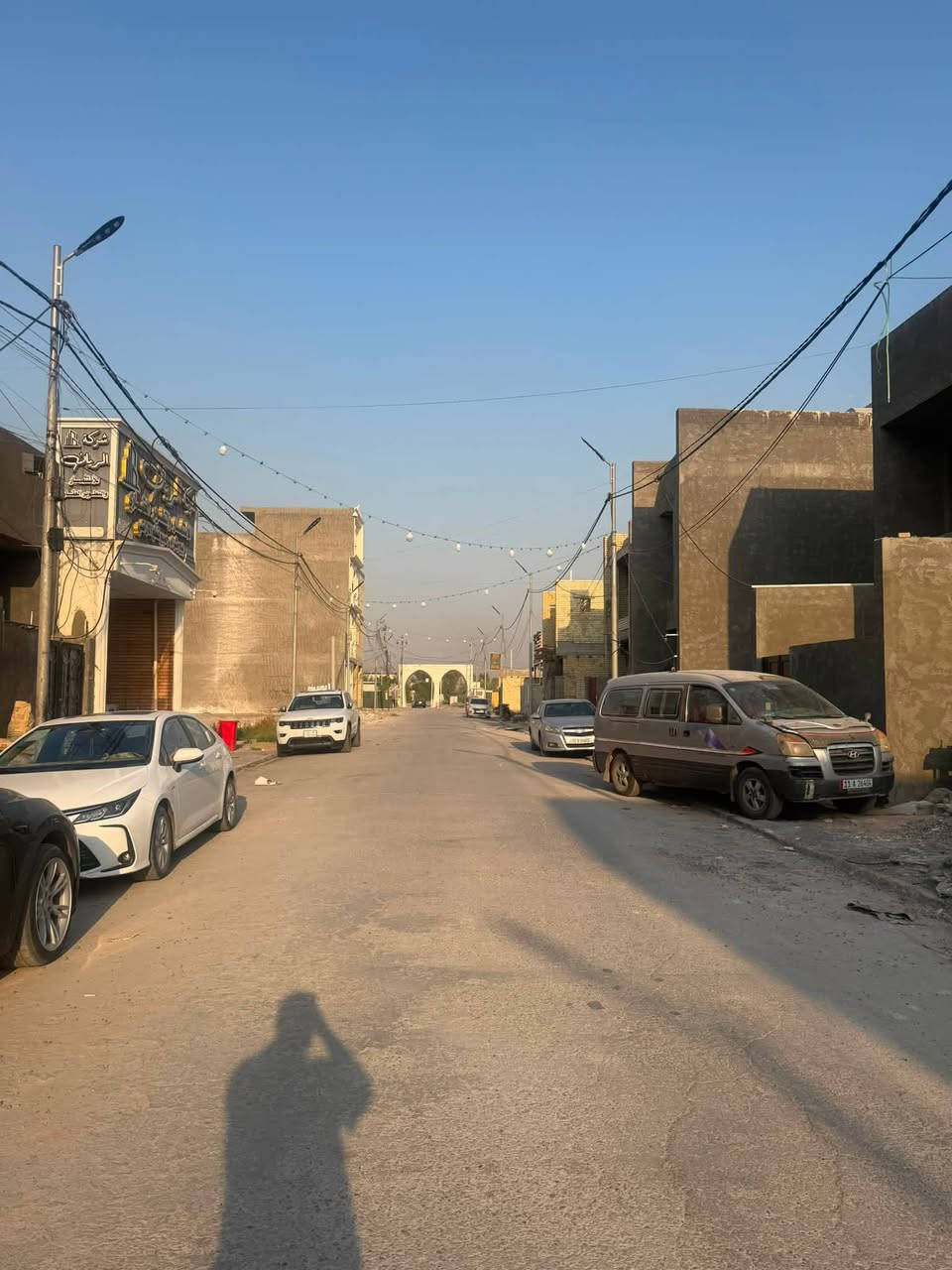 قطعه ارض للبيع في مجمع الجواد السكني المساحة 80م الواجهه 4 والنزال 20 على شارع 12 بسعر فقط 95 مليون 
***********
