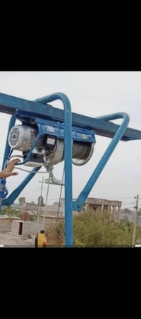 عندي ونج وكادر عمل متكامل الطابوك ب 60 والرمل ب 60 وطن سمنت ب10 نشتغل ...