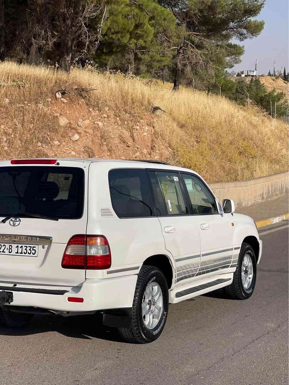 لاندکرۆزەر مۆدیل ٢٠٠٧ 
مواسفات ليگزز Vxr ی 8 پستۆن 
سەیارەکە قەپات قەپات مواسفاتى جه گ و وينجه 
سلاید ناوزەرد تۆماتیک دیفلۆک شاشە ليگزز سى  ریز کوشن ناو فۆرمیکا سەلاجەگيچ زينون  زۆر مواسفاتی تر سەیارەکە رەقەم یەک جوان و خاوێنە نمونەی جوان و خاوێنیە بى بوياغ بى ته عديل ته نها ٤ په نجه كارتيكى بچوكى هه يه  ماباقی هیچی پێوە نیە هيچ مواسه فاتيك نيه تياى نه بيت و ئيش نه كات فول فوله زۆر رێک و خاوێنە حسابى سفرى بوبكه گیر و مەکینە و اکسل بەشەرتە سه نه وى و ره قه مو ژينگه ى هه موى نوييه ره قه م هه وليره 
سعری 226  وەرەقە و مه جاليكى برايانه 
*********** 
vaibar +watsapp كويسينجاك, أربيل
