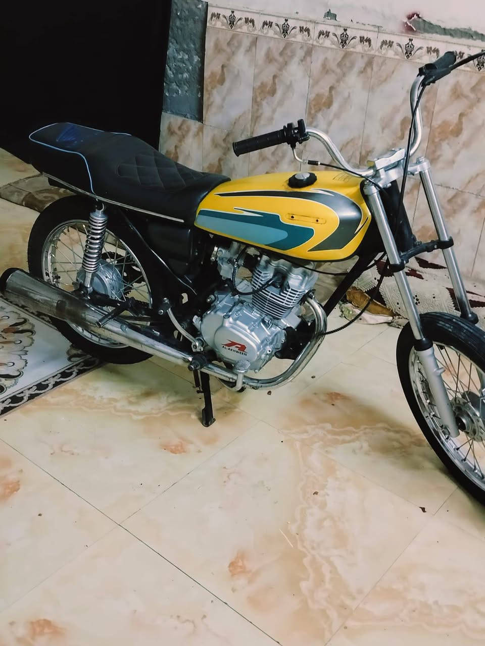 دراجات للبيع  تعمير وحده 25وحده 26 نضافه احسن من صور دراجات  نضيفات كلك لصفره 500وبيها مجال ول حمره 575قفل قفل متواجد وتساب مو شراي اطلع كبل ***********
