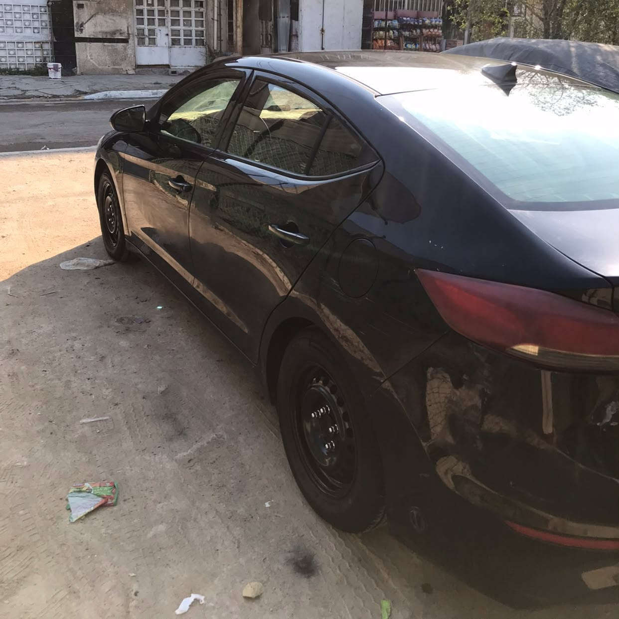 النترا 2018 وارد امريكي
ماشية 109 mi

حادث بنيد ومبدل اصلي وموجود رقم شاصي 

بيها بارد جاملخ الخلفي والباب بارد سبب طخة 

مكينة 2000 دوش 

رقم اربيل تحويل او كالة

السعر ١٠٥ وبيها مجال 

***********
