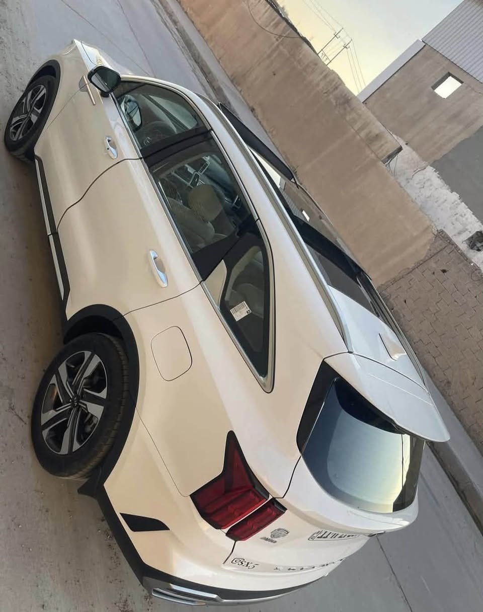 سلام عليكم سورنتو 2021 فول مواصفات خليجي بيع او مراوس ب سلفرادو او رام باب قصير رقم *********** سعرها 260 وبيها مجال
