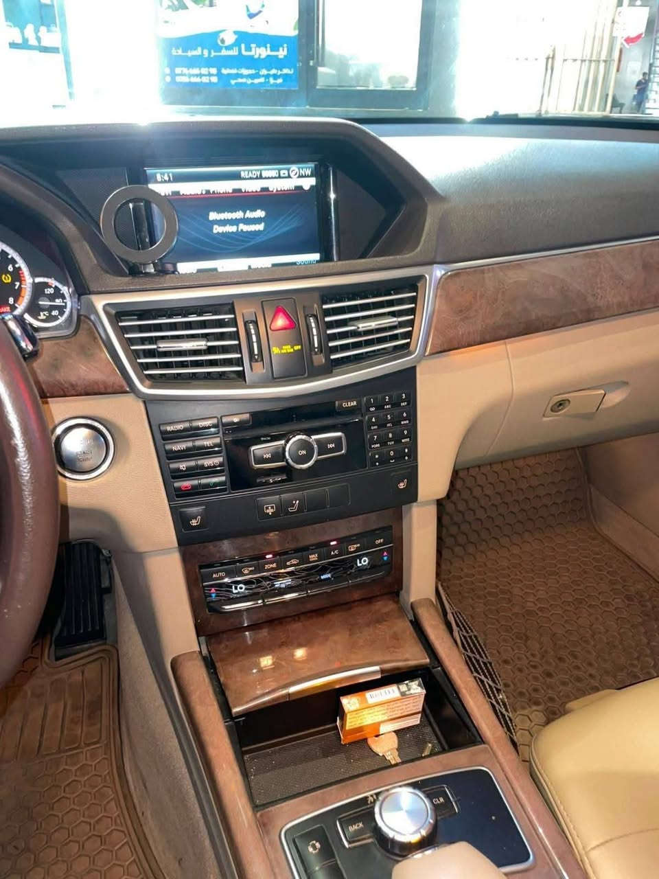 اللي يدور نظيف بسعر مناسب
مرسيدس E350_W212 موديل 2013 
اللون ابيض داخل بيجي 
السيارة شادلها كت AMG وياله AMG
رقم بغداد 
فول مواصفات 
فتحه سقف 
برده خلفيه كهربائيه
سستم صوت هارمن
سيدي جنجر مع شاشه عرض DVD بلادي
تحكمات كامله 
تدفئه كشنات 
كشن كهرباء و خزن ميموري 
البجم زنون 
السياره فوول مواصفات 
محرك V6_3500 CGI
كامله السياره واي نقص 
حادث خلفي بسيط اخت الكلين 
مكان السيارة بغداد الكراده 
للاستفسار *********** واتساب

نص مكتوب في الصور:
- 1.5 Tesla MFI *********** ***********