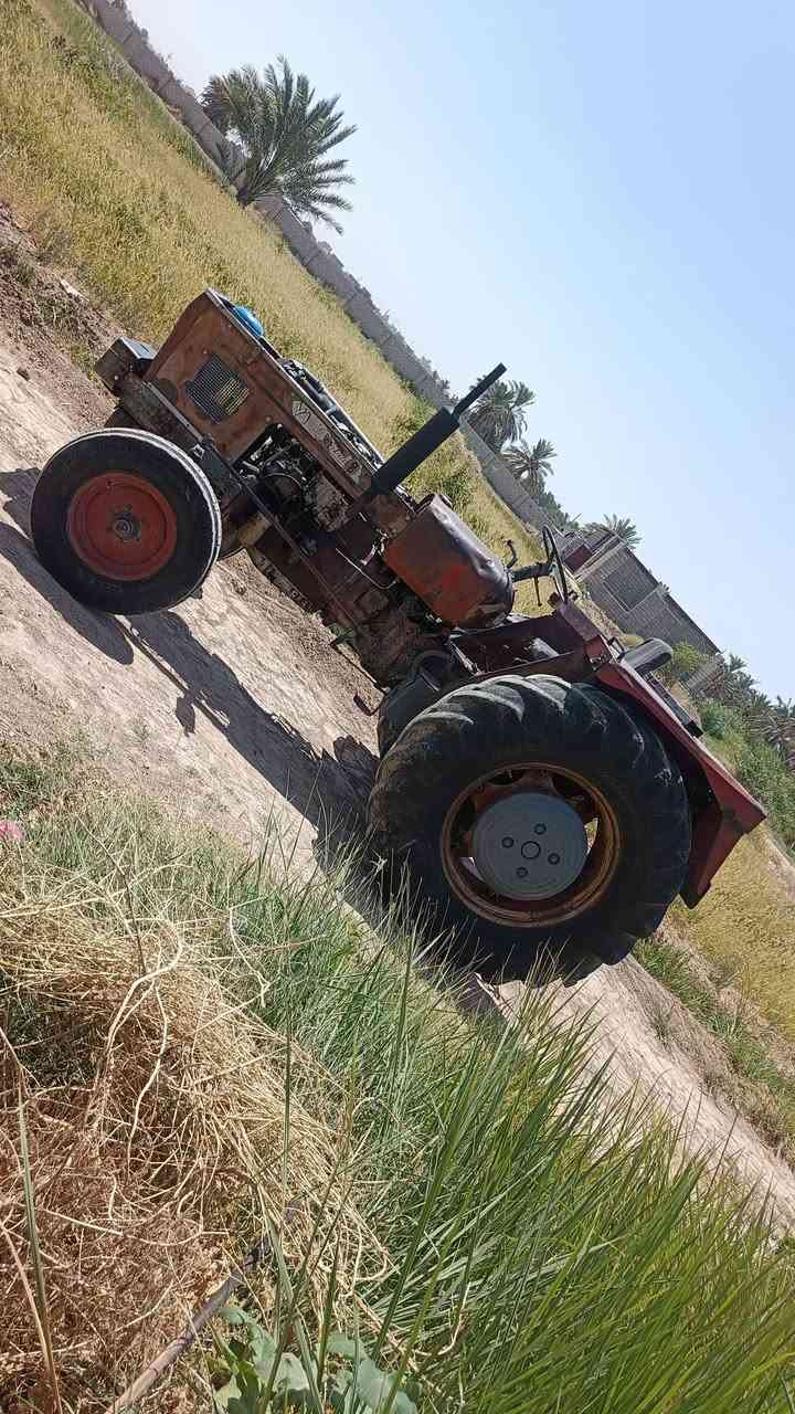 عنتر موديل 90 سنويه بدون تحويل محرك كير بم نوازل هايدروليك كفاله
مكان ديالى كنعان 
***********
