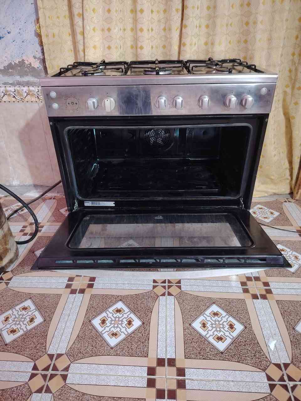 طباخ جبسون ايطالي 125 وبي مجال لشراي متواجد وتساب فقط ***********
