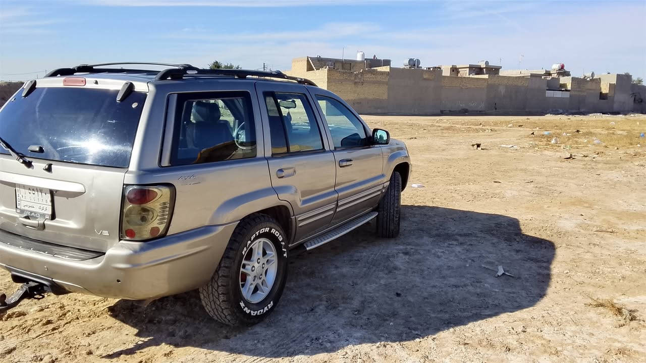 السلام عليكم جيب شروكي موديل ٩٩محرك وكير ففتي ٣٠٠٠ السياره كامله من كلشي وبسمي السعر ٥٧  *********** بي واساب مكاني بغداد
