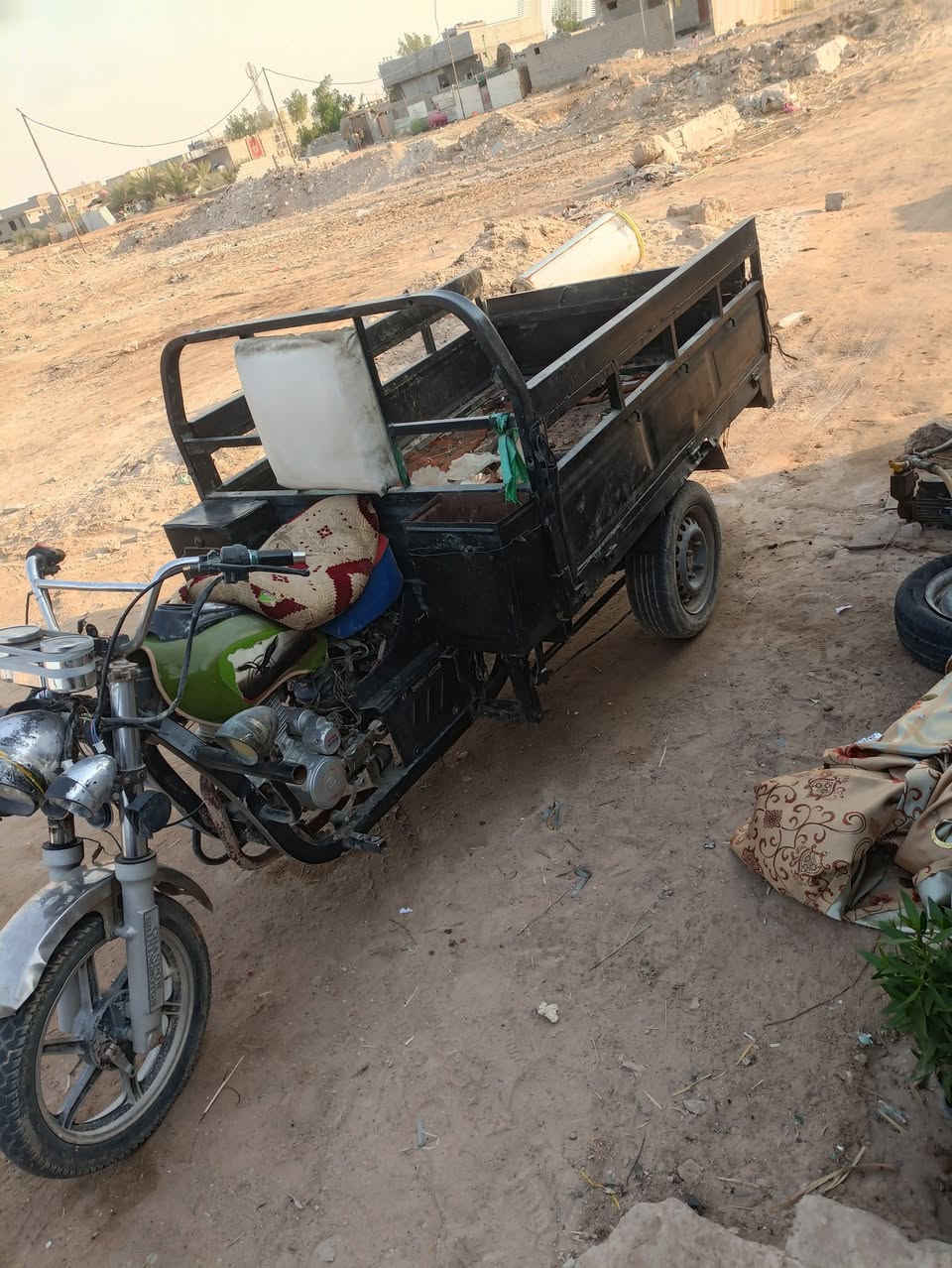 السلام عليكم ستوته للبيع مديل 18محرك 25جمره اوراقه ضائعه سعر 750وبيه مكاني كربلاء فريحه ***********
