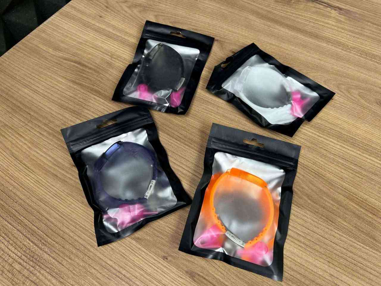 مليت من شيل شيشة العطر الثقيلة بجيبك لو بالجنطة وتخاف تنكسر؟ 🤦‍♂️💔
جبنالكم الاختراع اللي كسر السوشيال ميديا وريح الكل! 🔥
سوار المعصم الذكي لرش العطر والمطهر.. رشاقتك، كشختك، وانتعاشك برمشة عين! ✨
ليش هذا السوار لازم يكون بمعصمك هسة؟
عطرك المفضل بجرة زر: رشة رذاذ خفيف وناعم ع المعصم أو الرقبة وين ما جنت (بالدوام، بالجم، بالكوفي، بالسيارة).
تعقيم فوري: تكدر تمليه معقم يدين وتخلص من الجراثيم بالسوك أو أثناء السفر.
كشخة وأناقة: تصميم رياضي وعصري ينافس شكل الساعات الذكية، بسير سيليكون ناعم ومقاوم للماء وقفل ستانلس ستيل فخم.
تعبئة بدون دوخة: يجي وياه نوزل مخصص تسحب بيه العطر من العلبة فوراً وبدون أي قطرة ضايعة.
كبسولة شفافة: حتى تعرف شكد باقي عندك عطر وميخلص فجأة.
🎨 متوفر بألوان مميزة: (أسود فخم، أبيض ملكي، أزرق أنيق، برتقالي شبابي).
💥 العرض الحصري:
سعر القطعة فقط 25 ألف دينار..
🚚 والتوصيل مجااااني لكل محافظات العراق بدون أي إضافة!
الكمية محدودة جداً والطلب عليها قوي 🔥
لحك واطلبه هسة قبل نفاذ الألوان، دز رسالة للصفحة أو اتصل مباشرة:
📞 ***********
📞 ***********
(متوفر واتساب أيضاً لتأكيد الطلب السريع بغداد, العراق
