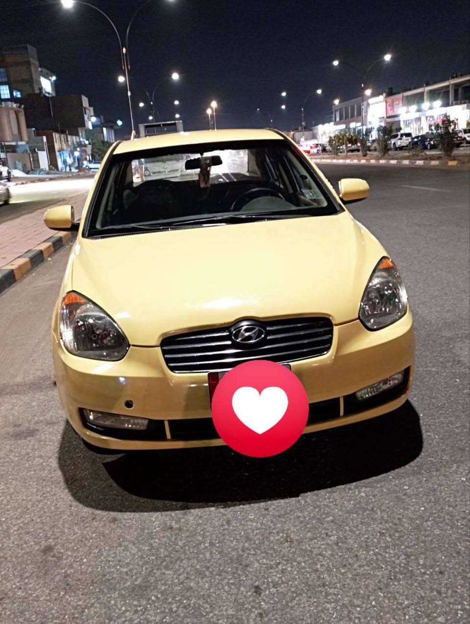 السلام عليكم
سيارة اكسنت كفاله من الضربة مُوديل 2010 
مكينه 1600 كفاله الكير والمكينه من كلشي 
تبريد ثلج 
العنوان النجف الاشرف 
للاستفسار ع هذا الرقم ***********
