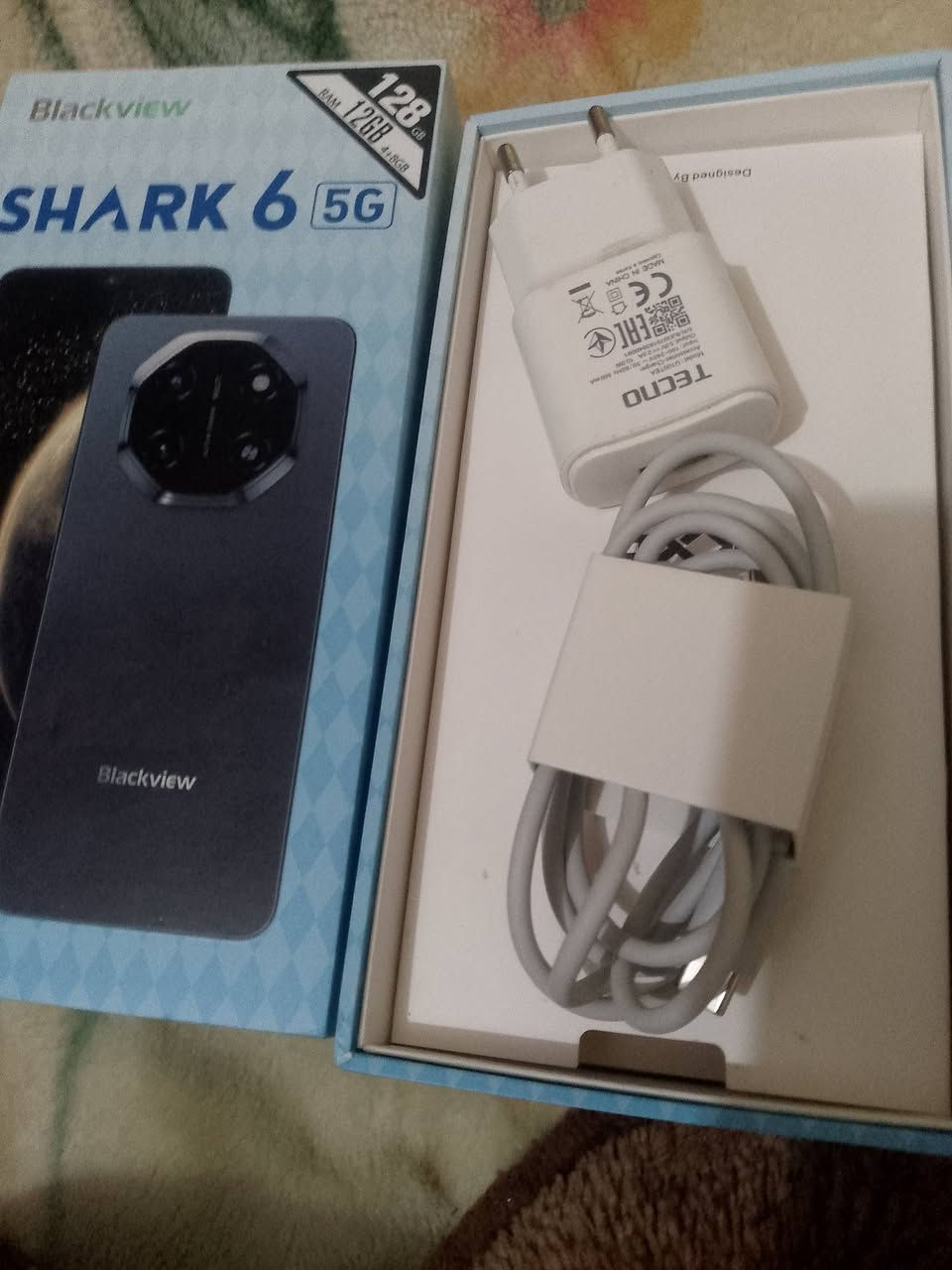 سلام عليكم لبيع 
📱 الجهاز:
 
- النوع: هاتف Blackview SHARK 6
- اللون: أخضر نعناعي (Mint Green)
- الذاكرة: 4+8 جيجابايت رام | 128 ج-
كل ملحقاتو معا الكارتون شاحنتة جديدة مال شركة 
60 فريم بلبوبجي واضح بلا العاب الجهاز شخط مابي 
سعرو مناسب {190} وبي مجال قليل مكاني الشرقاط 
رقم الهاتف ***********
