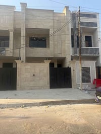 بيت للبيع الشعب العقاري الاولى قرب اسواق البيادر  المساحة 131 م الواجه...