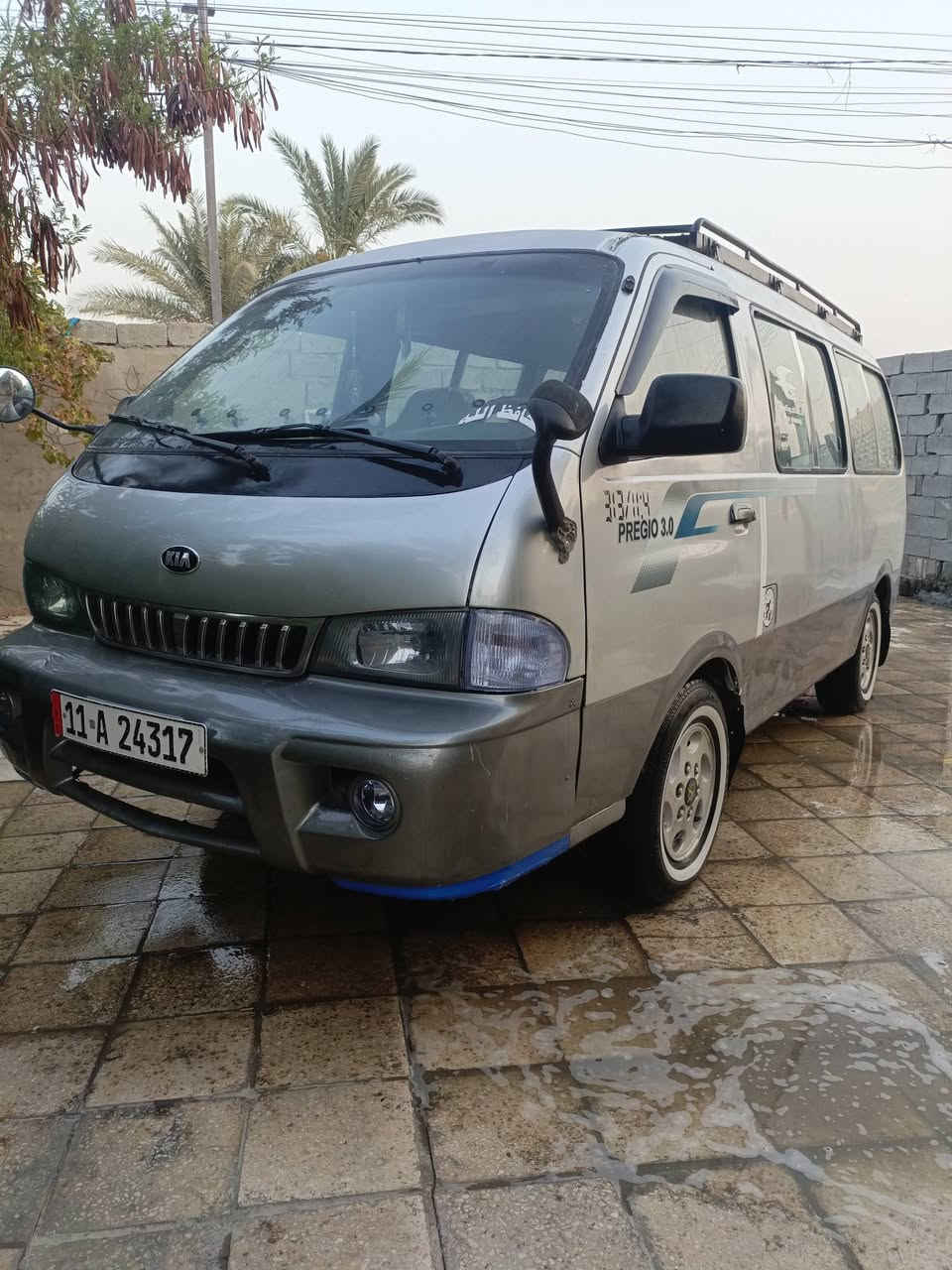 بريجو للبيع موديل ٩٨ سياحي رقم بغداد نكليزي بسمي لل٣١ هزه جديده مصفرة وكامله تخم تاير صدر امامي خلفي جديد كهربايات كله شغاله كير اكسل نضيف محرك ٣٠٠٠  محرك ينقص دواخل نضيفه سيارة مصبوغه جماليه بيه بس ربع معجون خفيف شواصي ٤ نضيفه سعر ٦٥ وبيه مجال مكاني ابو غريب ***********,,,***********
