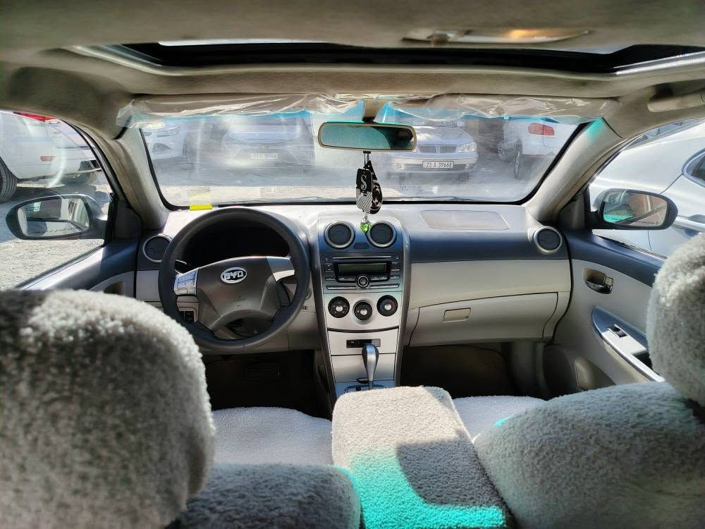 Byd 2013
فول مواسەفات 
بەسمە
گێرئۆتۆماتیک +S
سلایت
بەسمە
کوشن جلد
ناو زەرد
حاسە
ئاوێنە دژە فوول
گێچ ئەلکترۆنی
ڤۆلێۆم
بلاجکتۆر
لایت کامل زینۆن
لایت عەدەسە
تەبریت لەسەر سویچ سارد و گەرم 
چوارجام کارەبا 
قفڵ مەرکەزی 
بەسمەی دەرگاو سنوق ئیش ئەکات
ئاوێنە ئیشارەت
چوار تایەو ویلی تازە
شانەکانی بۆیاخ کراوە لەسەر ساخی
بەشەرتی ئەوەلیات و حاسیبە
گێر و مەکینەی خۆیەتی
نرخی ۳٥ و معامەلە
*********** السليمانية, العراق
