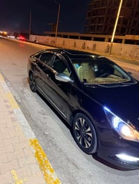 سوناتا ٢٠١١ • فول مواصفات • فتحة سقف