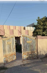 باب • للبيع