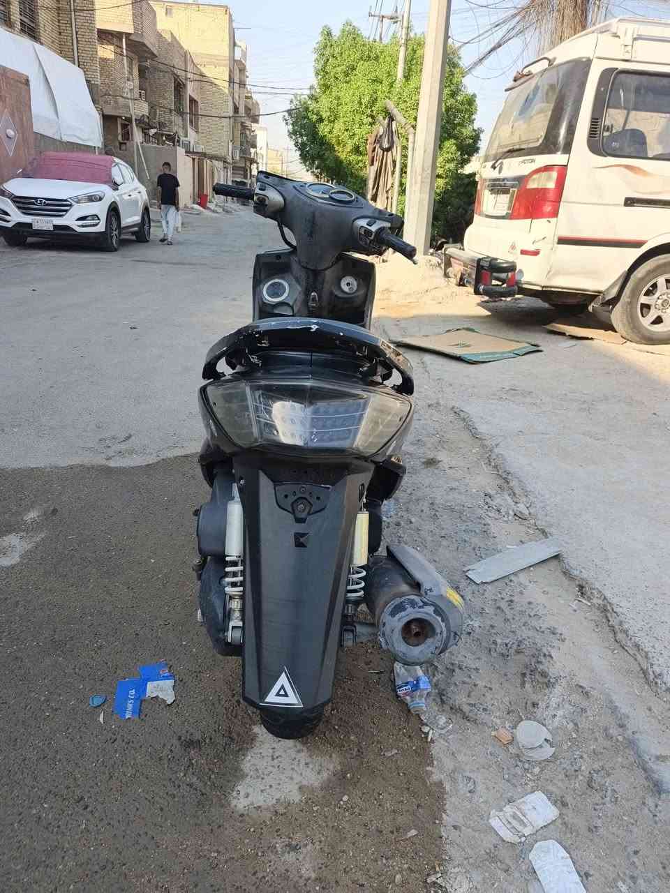السلام عليكم
دراجه سكنس فحل نوزل طلعات كل شيء بيها بلادي 
دراجه بيها ويل كب رياضي ذهبي ودبل رياضي ذهبي 
مكفوله كفاله عامه نكره سلف  مكان بغداد مدينه الصدر
سعر ٧٢٥ 
***********
