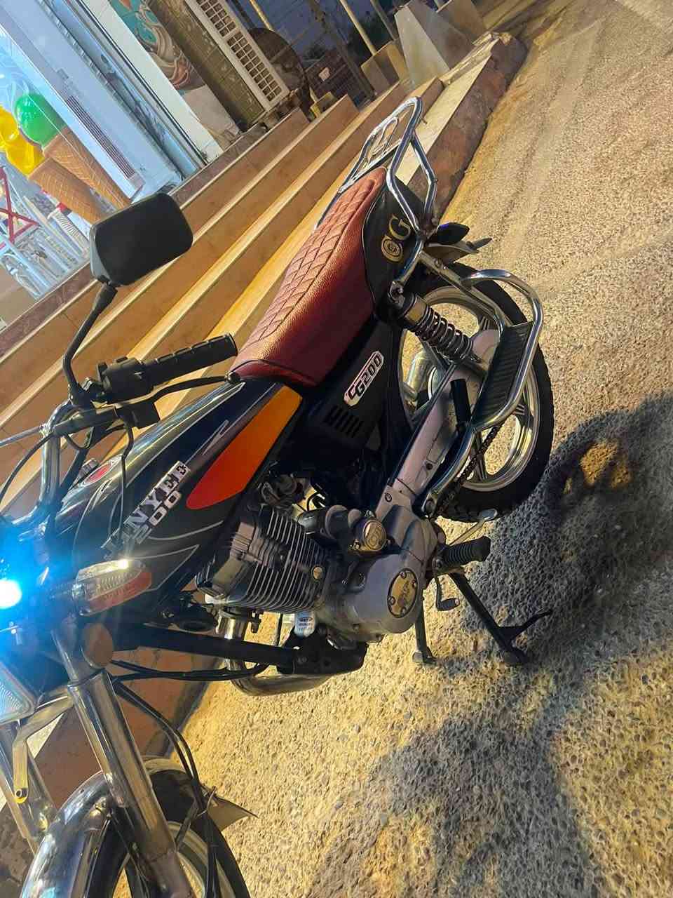 للبيع دراجه جني محرك 200 ما مفتوح تك بلك موديل 20 محرك بي تبخير 380 وبي مجال بسيط  ويا اشاير ودرع بس بعدني مشاده وبي بلاجكتورات وصالنصه عندي رياضي وكاتم التعجبك تاخذهه
المكان ناحية الحجاج
***********
