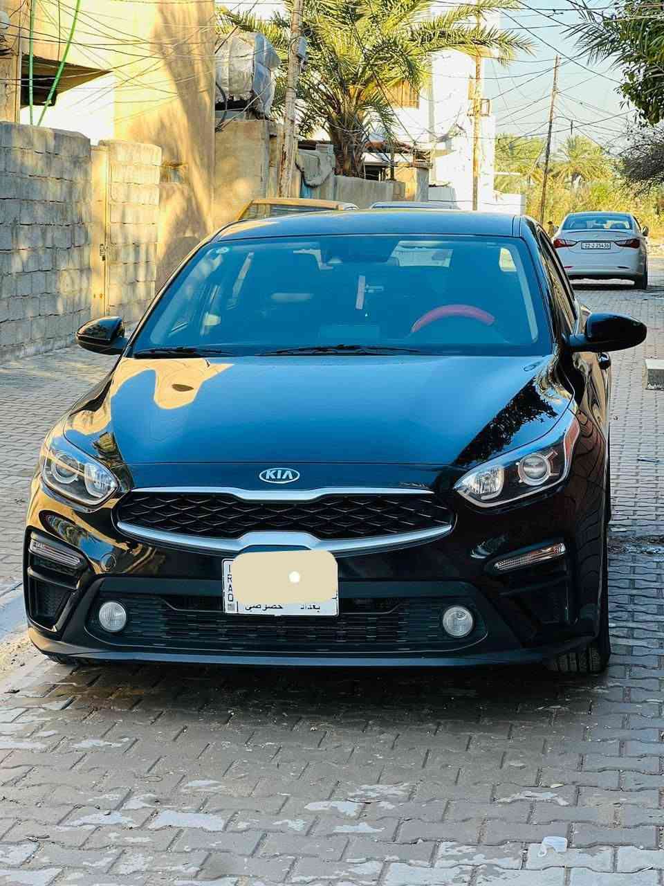 السلام عليكم كيا فورتي موديل 21وارد امريكي حادث ربع جاملغ خلفي وربع الجنطه حادث بسيط  نص فول لحد الان على وضع الشركه صور الحادث على رقم الشاصي داخله للعراق 2023داخله باسمي رقم بغداد داخله بكتاب معوقين باسمي السعر145 للاستفسار ***********/***********
