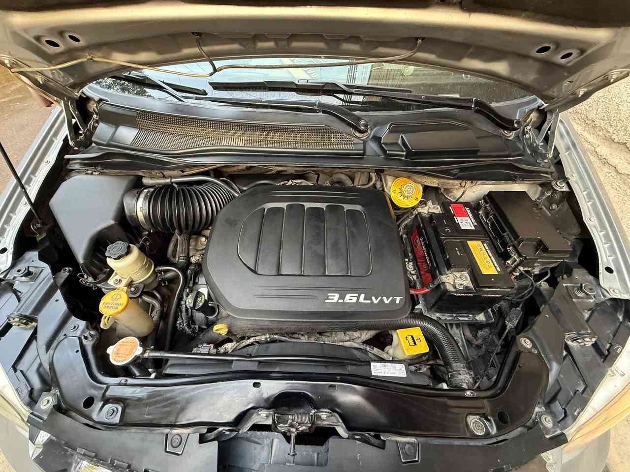 كرفان sxt 2019
* المحرك: 3.6 لتر fVf6
*كير أوتوماتيك 6 سرع
* مقاعد جلد
* كرسي السائق كهربائي 8 اتجاهات
* تحكم كهربائي بالمقاعد والمرايا والنوافذ
* أبواب جانبية كهربائية
* باب خلفي كهربائي
* تشغيل عن بُعد
* تحكم ستيرن كامل
* تكييف 3 قطع
* تغليف ارضيه بالكامل
* 7 مقاعد.
*48 الف ميل
* سنويه 2034
*صبغ جاملغ وبنيد
* الحادث بدون ضربه
*صور الحادث مرفقه بالمنشور
(فحص سونار جديد قبل اسبوع)
السعر $180
مكاني بغداد البلديات
***********
