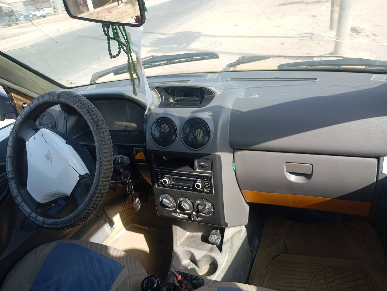 السلام عليكم سايبه للبيع التفاصيل 
ع صاحبها مكلف ب النشر ‏‪***********‬‏
