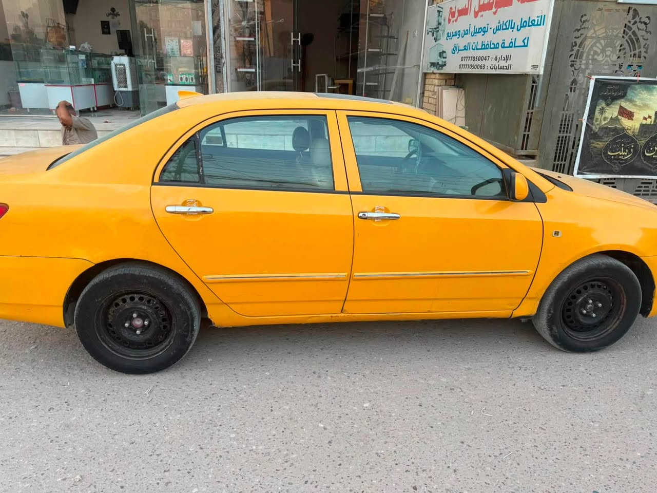 السلام عليكم 
للبيع بي واي دي f3 2011 السياره نضيفه تبريد ثلج جاهزه للشاع بيه قطعه صبغ فقط 
السعر :38 وبيه مجال 
للاستفسار: ***********
المكان : بغداد
