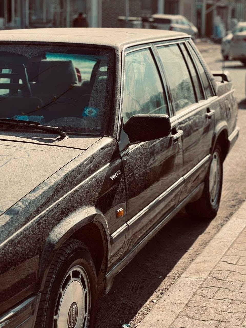 ‏فالفو 740 بلادية كيرو ومكينة انضاف الحدادي نظيفة كهرباء كل شغال تبريد شغال عازة غاز رقم بغداد إنجليزي سيارة باسمي 
مكان  نجف 
السعر 52وبيها مجال 
واذا اكو مراوس حسب الاتفاق 
واتساب مازنجر متواجد 
رقم التلفون ***********
