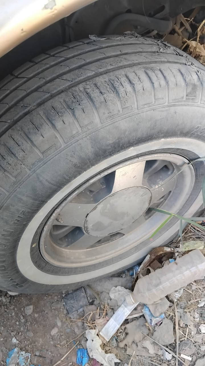 تخم ويل كب مع تخم تاير نضافه ٨٠ بالميه مكاني ***********بغداد سعرهن ٤٠٠
